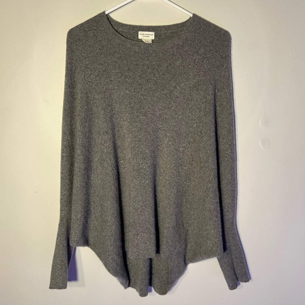 Club Monaco 100% cashmere grey sweater loose hanging size medium M